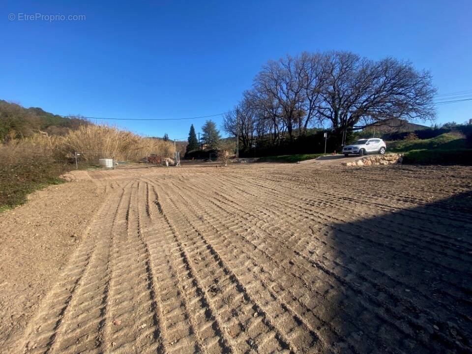 Terrain à PIERREFEU-DU-VAR