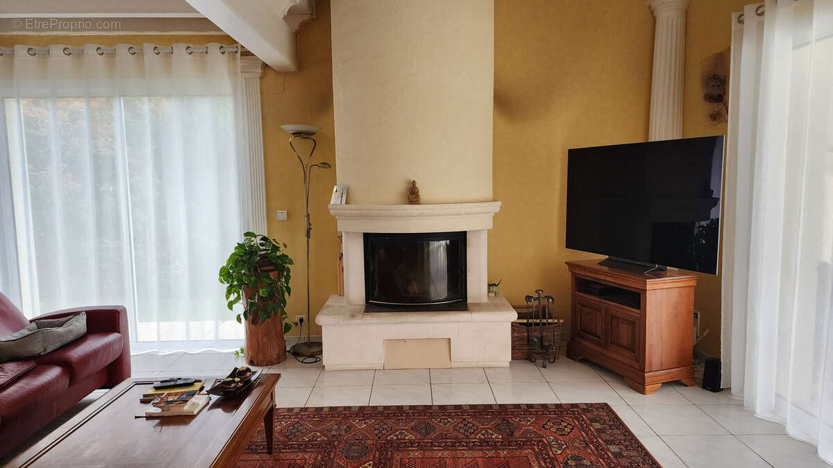 Maison à FOURQUES-SUR-GARONNE