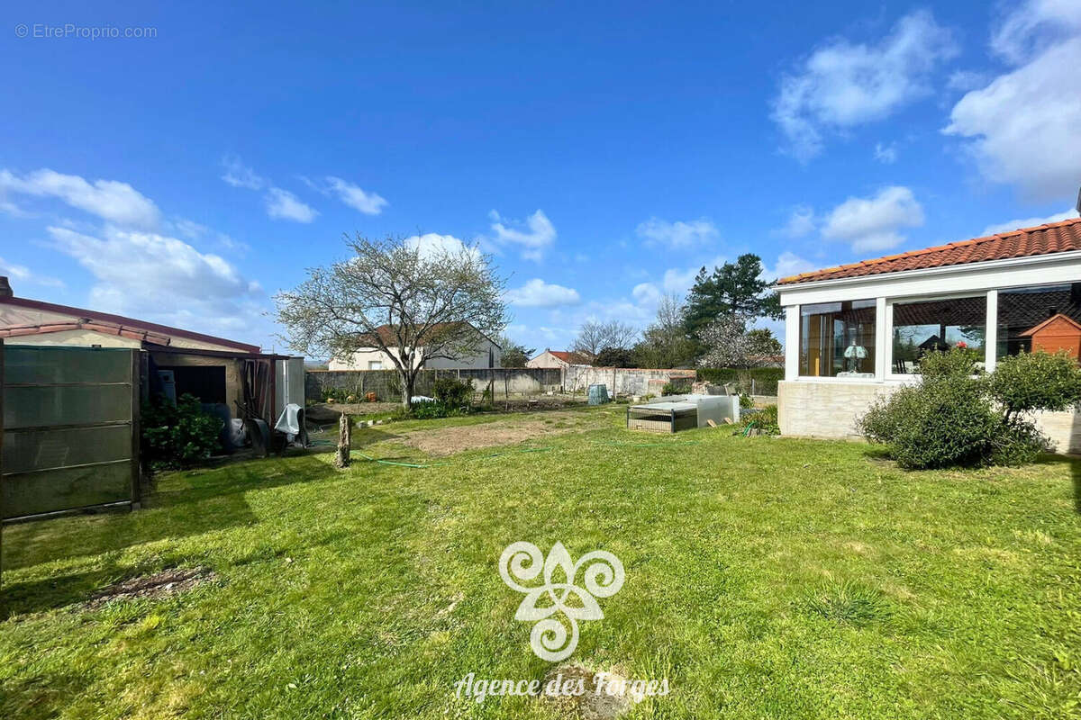 Maison à LE LANDREAU