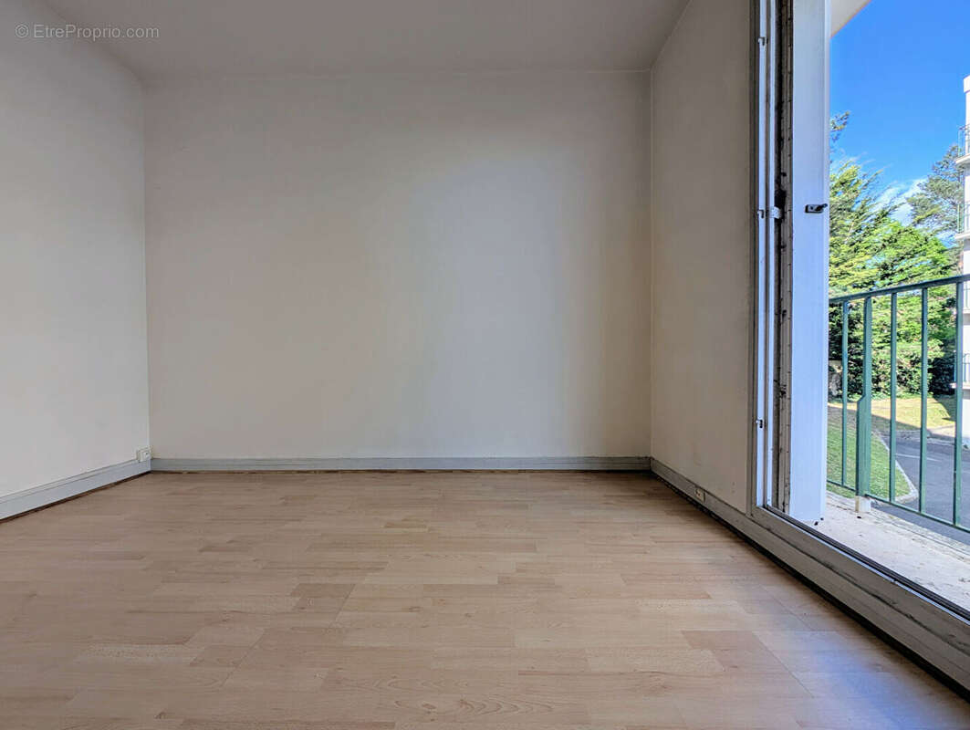 Appartement à MAISONS-LAFFITTE