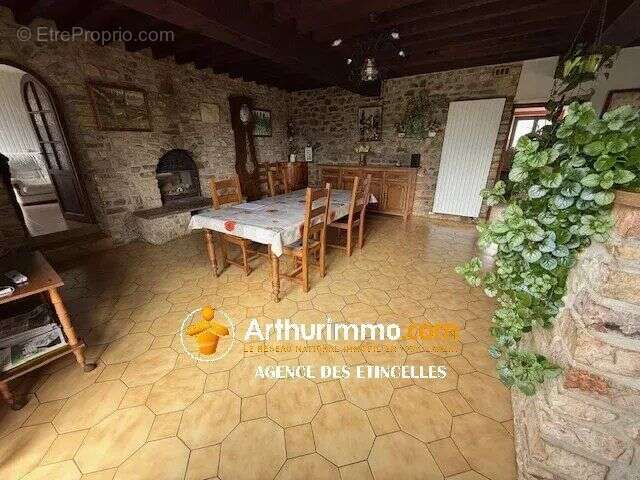 Maison à MARTIGNE-FERCHAUD