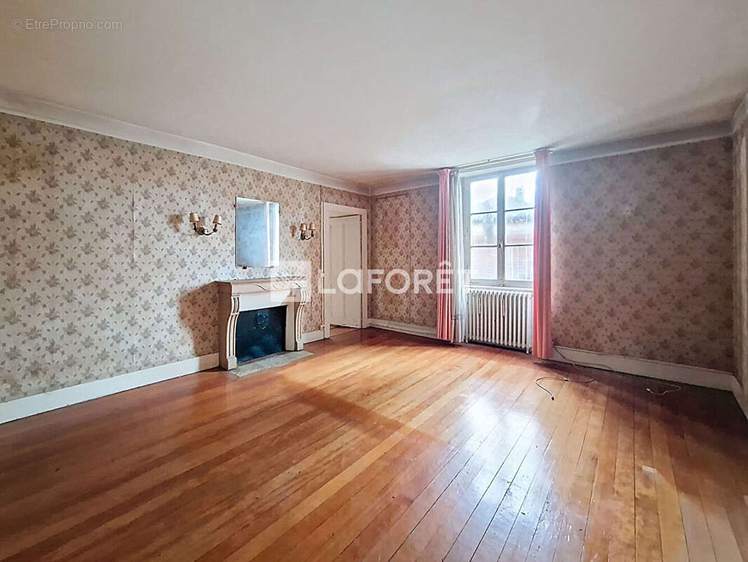 Maison à DAMPIERRE-SUR-SALON