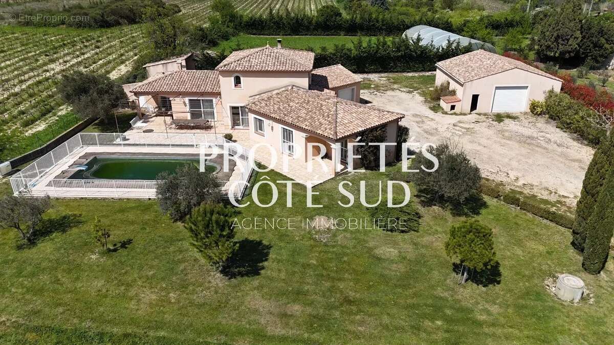 Maison à ROCHEFORT-DU-GARD