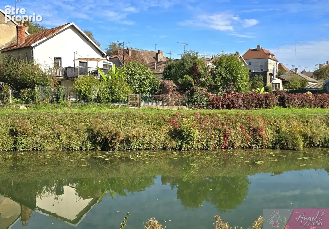 Maison en bord de canal - orchamps - photo 2