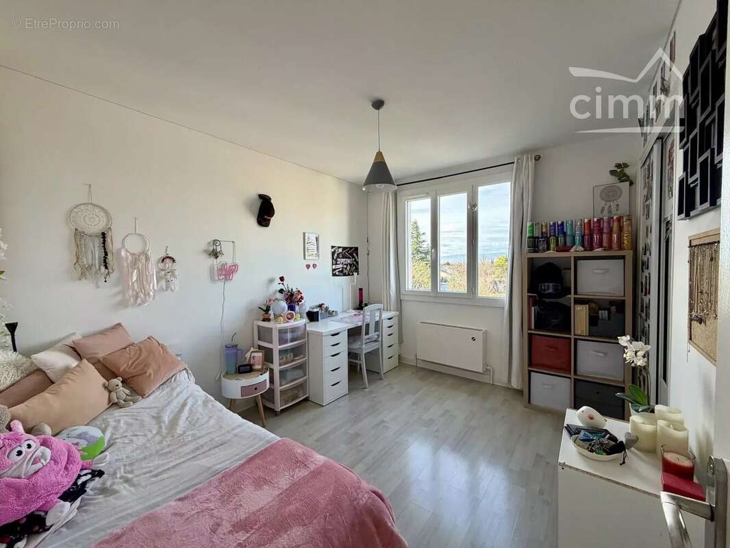 Appartement à CHABEUIL