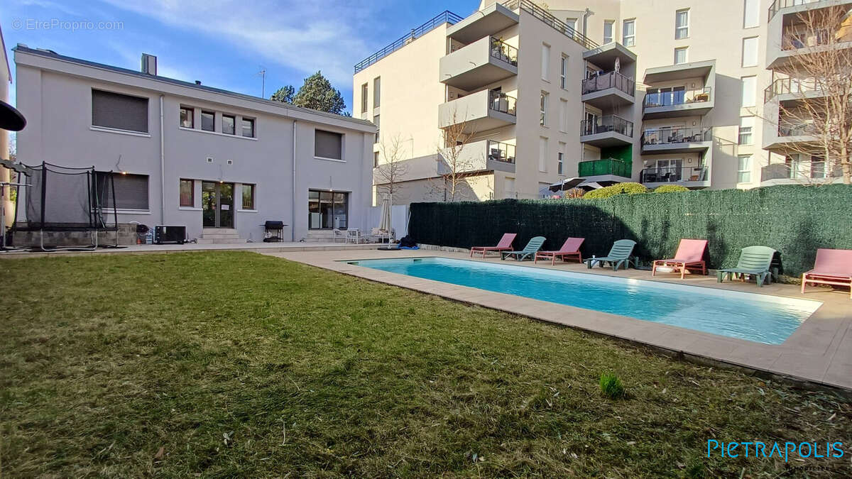 Maison à VILLEURBANNE