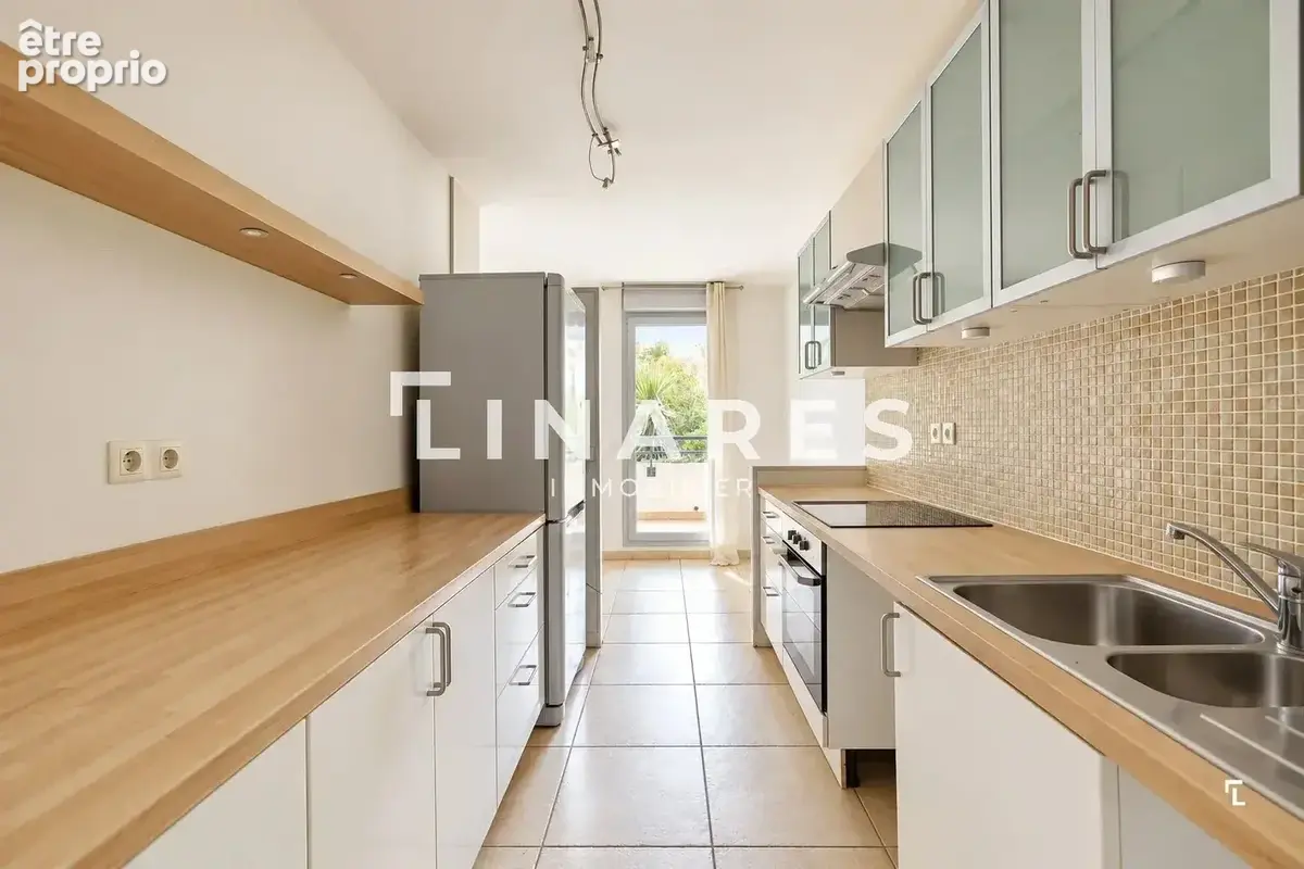 LE ROLAND – Appartement T3 de 76 m² - Terrasse – 13008 - photo 4