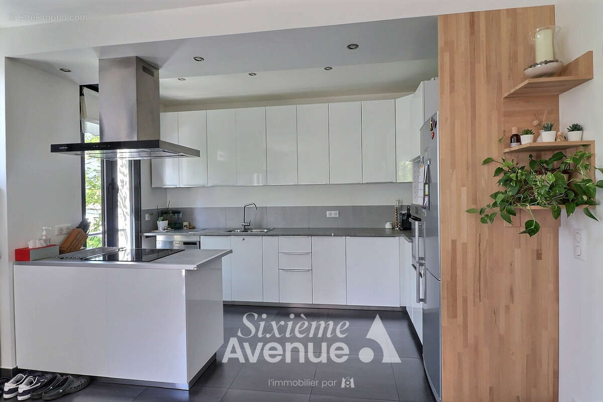 CHAVILLE - Maison de 6 pièces 150 m2 - photo 5