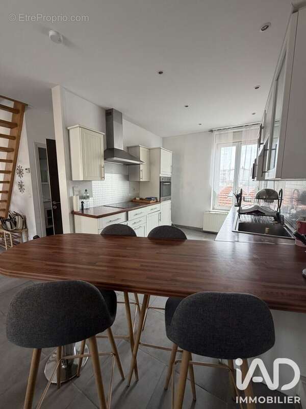 Appartement 74 m² à Saint-Max  - photo 3