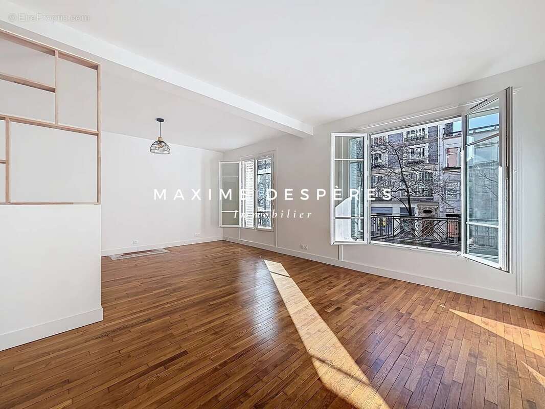 Appartement à PARIS-11E