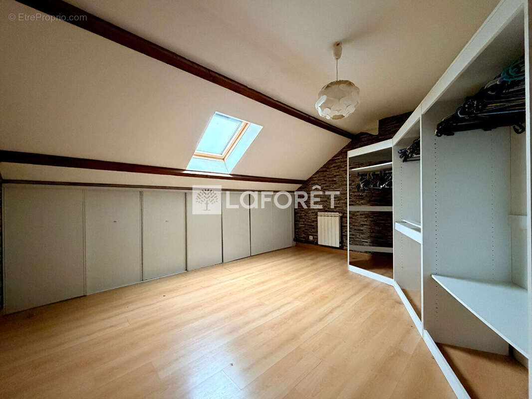 Maison à SOMME-BIONNE