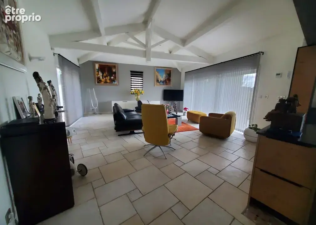 Maison 5 pièces 168 m² à vendre à Velaux (13880) - photo 6
