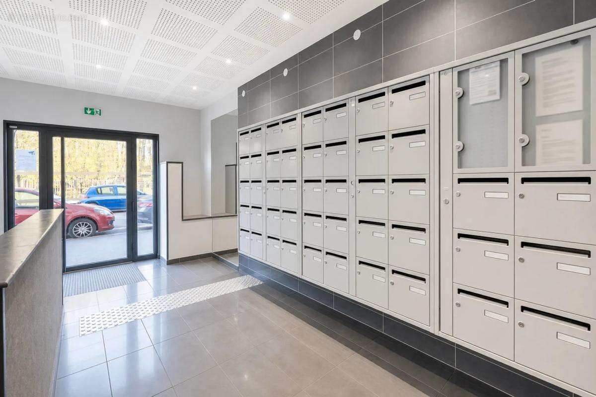 Idéal investissement : appartement 30 m² à Poissy vendu loué - photo 11