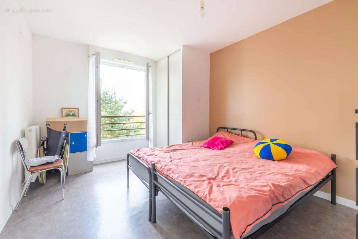 Appartement à CORBEIL-ESSONNES