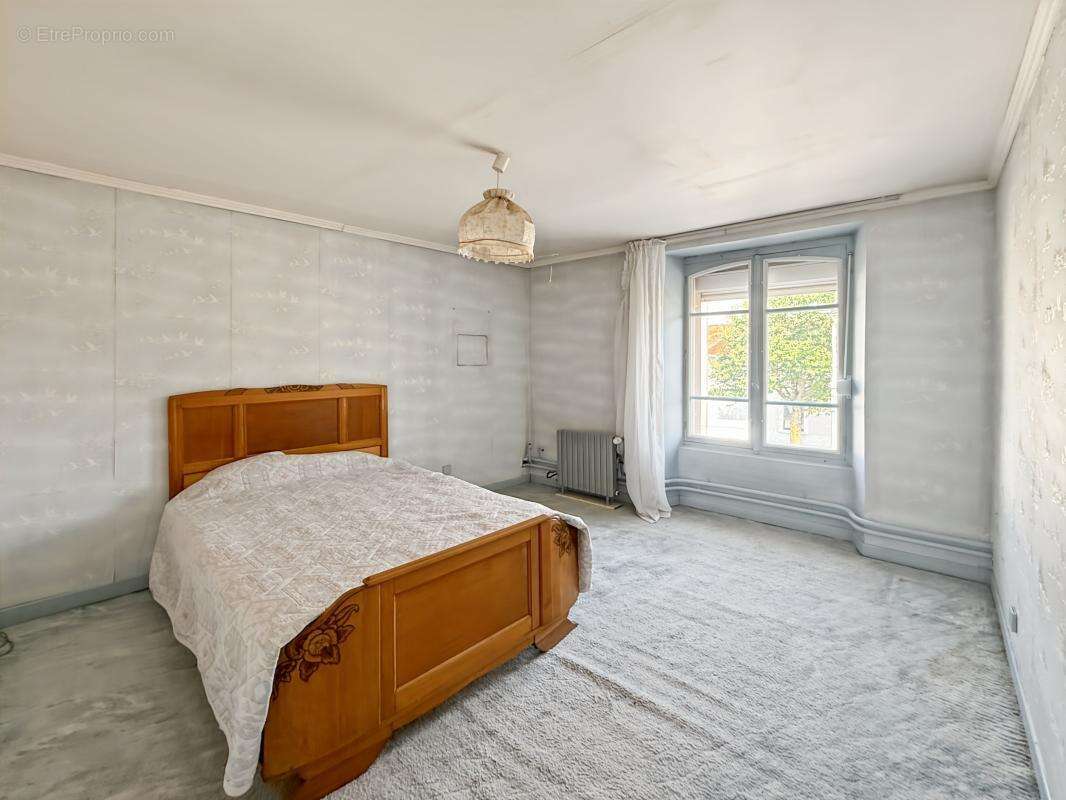 Maison À Vendre Secteur Witry les Reims, 157m2, Garages, Caves et Jardin sans Vis à vis - photo 8
