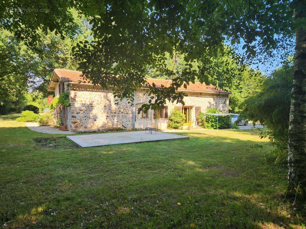 Maison à SAULGOND