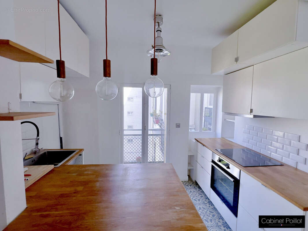 Appartement à PARIS-18E