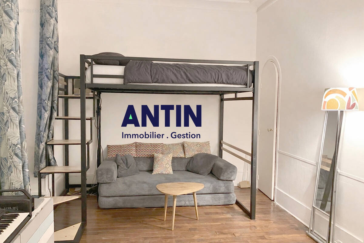Appartement à PARIS-17E
