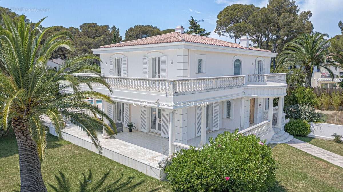 Saint Raphaël Boulouris, Villa 262m² proche commerces - photo 3