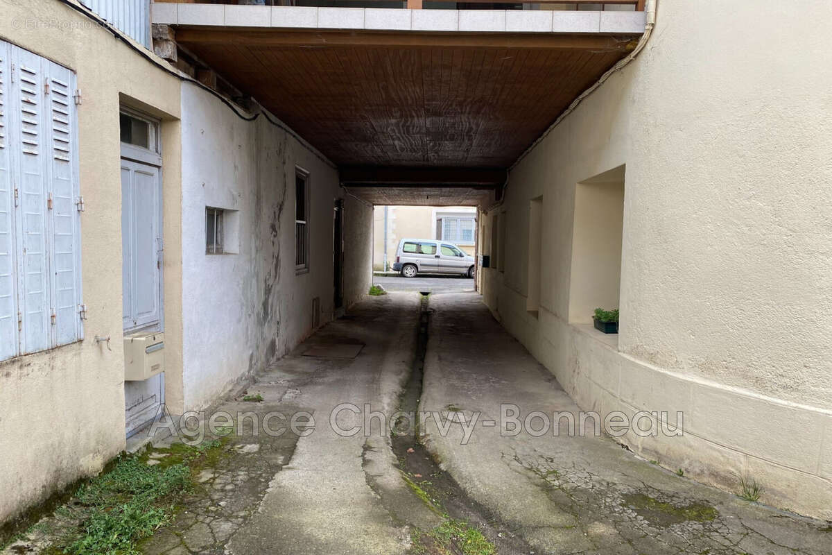 Maison à PRAT-BONREPAUX