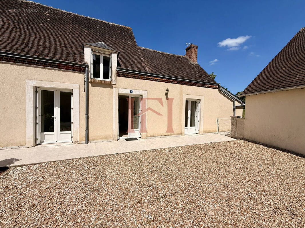 Maison à VILLEBOUT