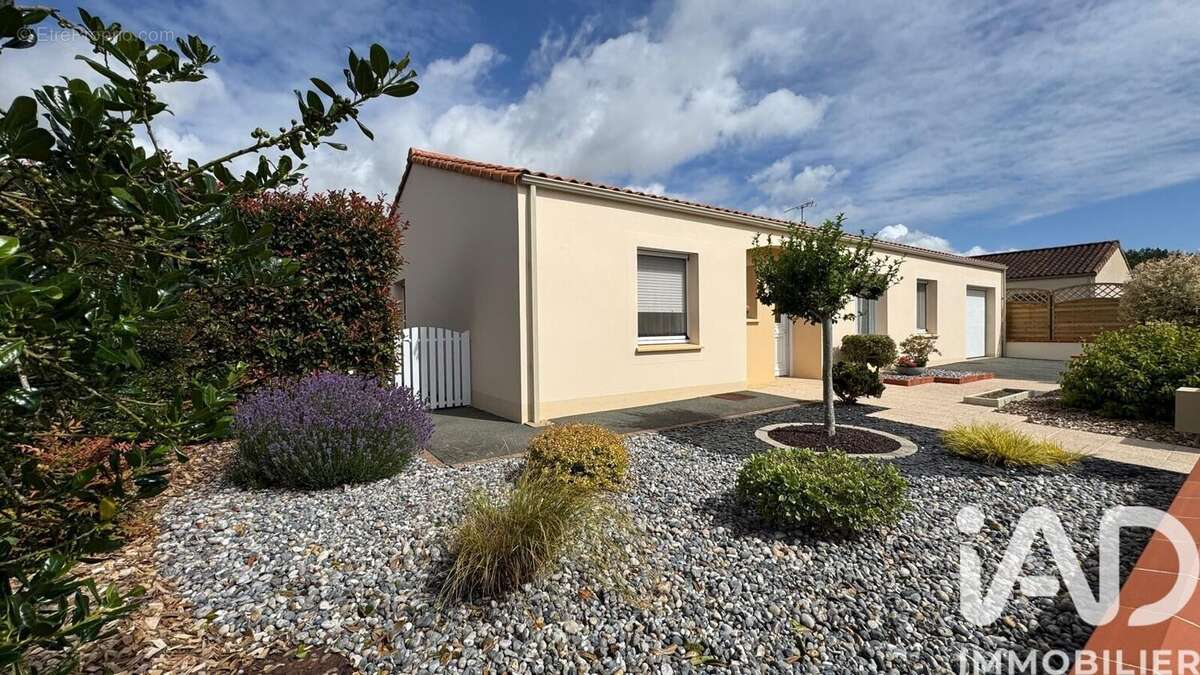 Photo 3 - Maison à VENDRENNES