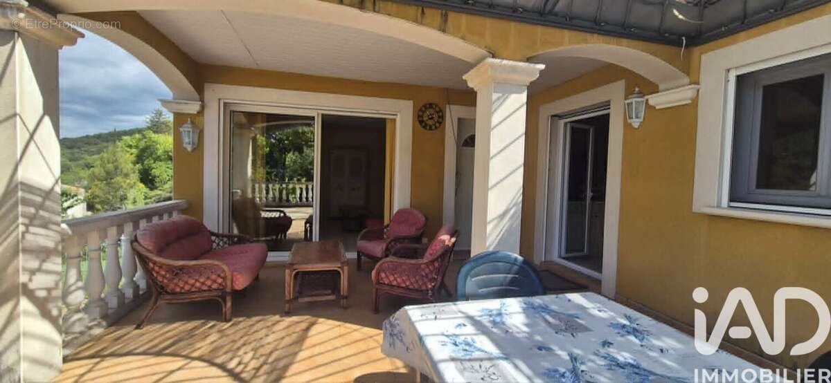 Maison 113 m² à Saint-Andre-De-Roquepertuis  - photo 9