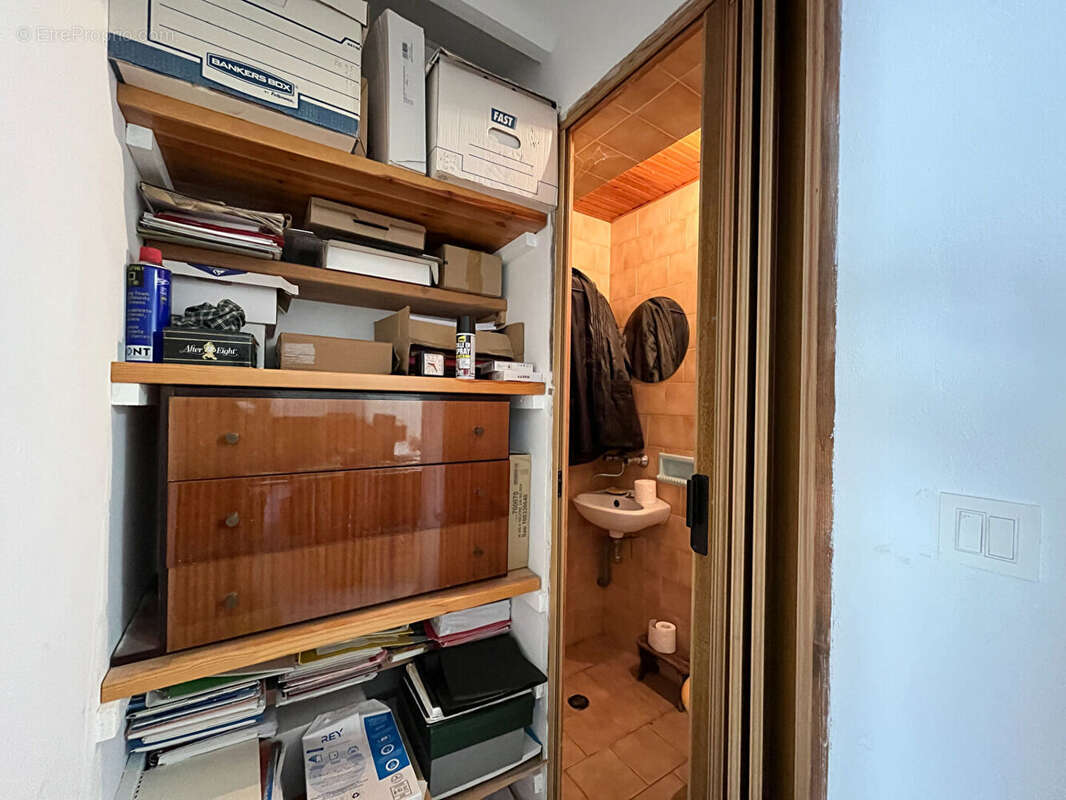 Appartement à CHATEAUNEUF-DE-GADAGNE