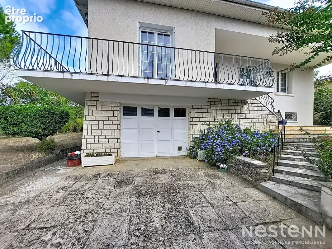 A Vendre Maison de 97 m² avec sous-sol complet et jardin paysagé à Condom - photo 16