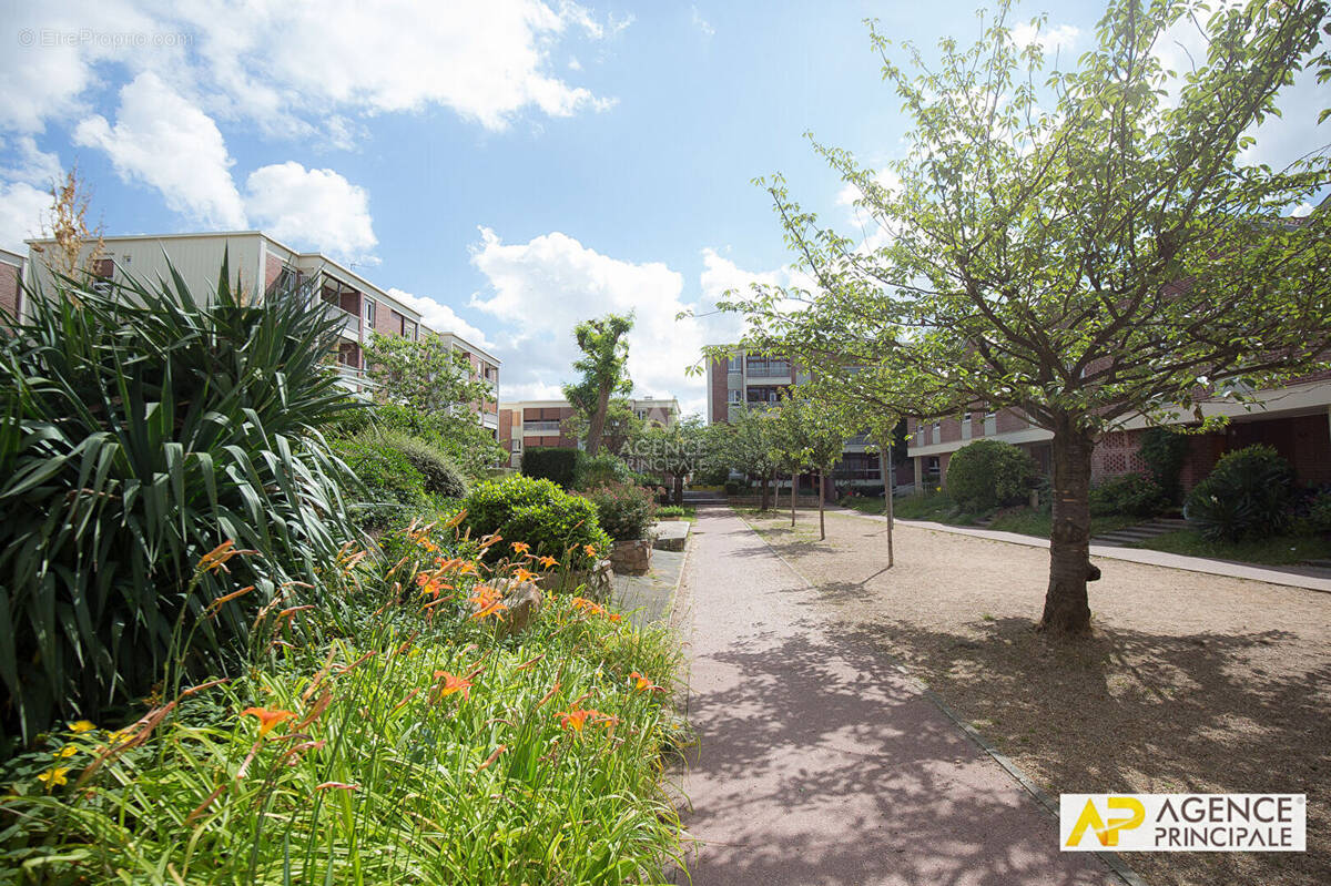 Appartement à MAISONS-LAFFITTE