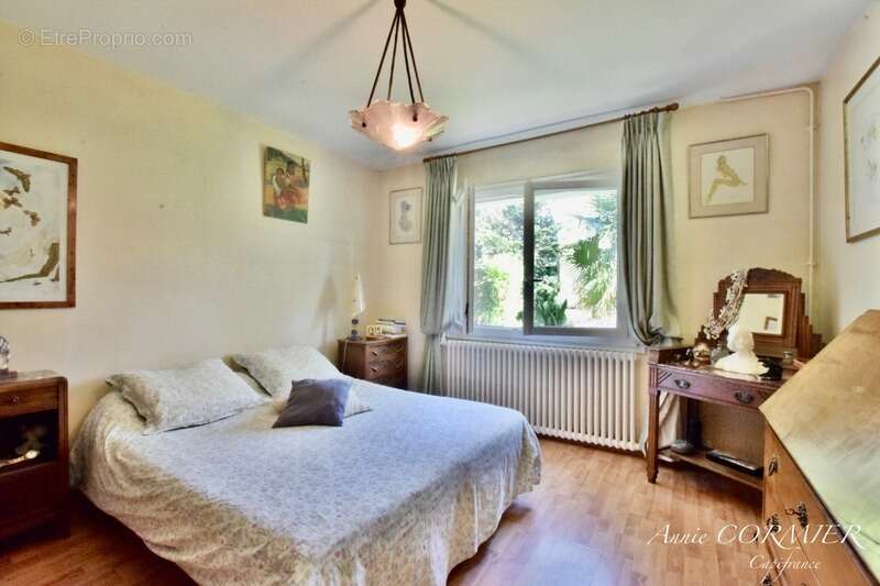 Maison à BRINON-SUR-SAULDRE