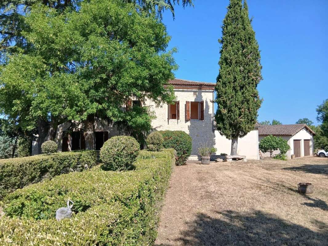 Maison en pierre avec terrain - photo 16