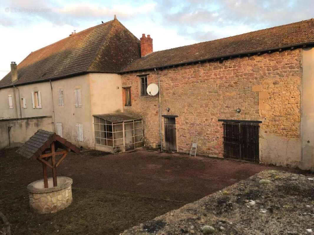 Photo 2 - Maison à LA CLAYETTE