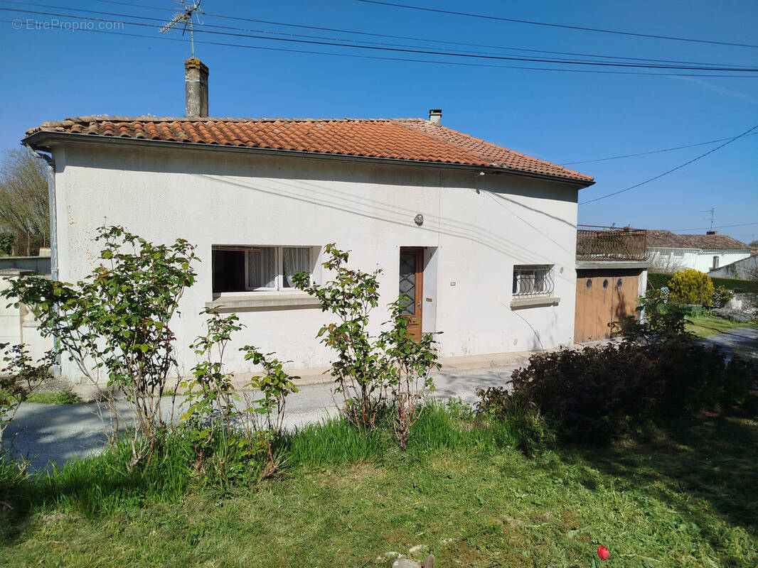 Maison à MONSEGUR