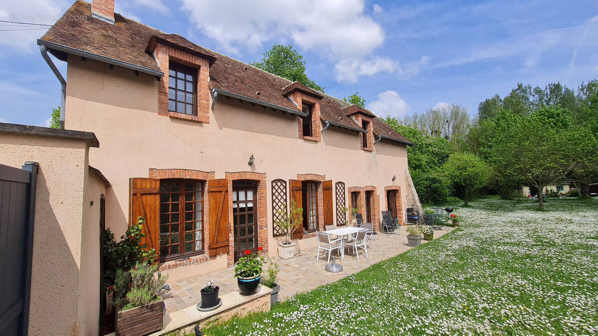 Maison à MAINTENON