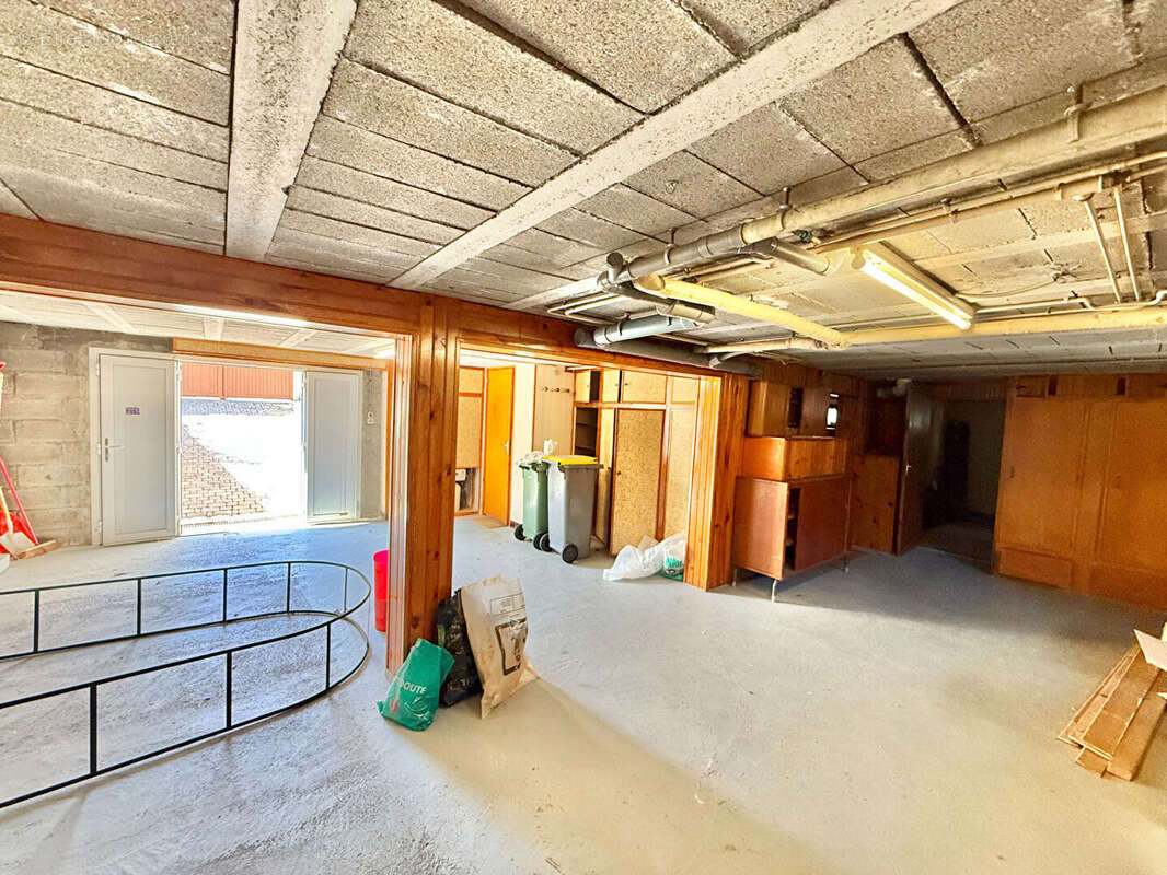 Maison à SAINT-JEAN-DE-BRAYE