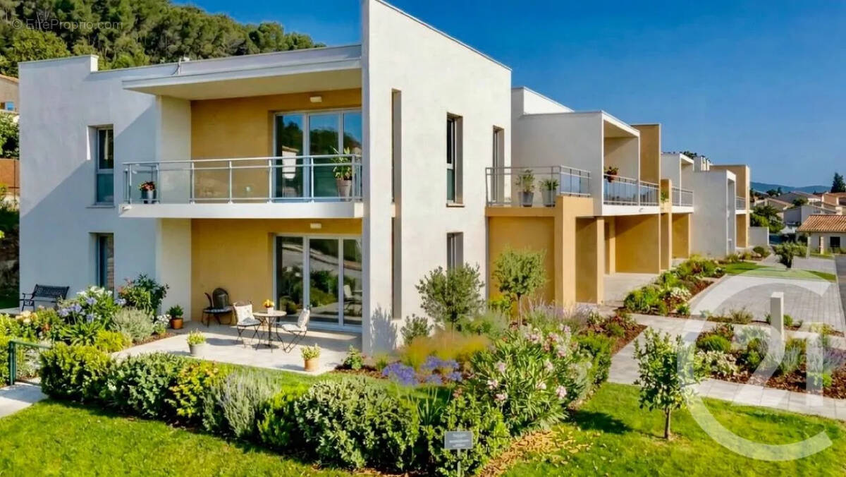 Appartement à LA FARLEDE