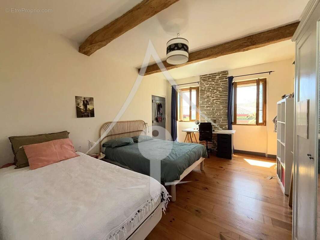 Maison à LE FAUGA