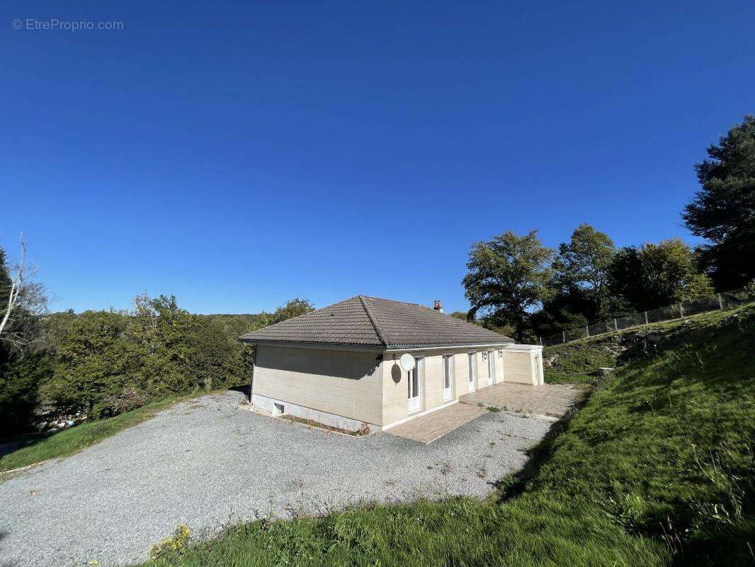Maison à EYJEAUX