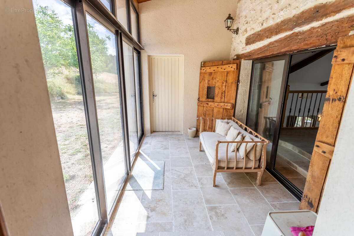 Maison de campagne, annexe, jardin, piscine, granges. - photo 40