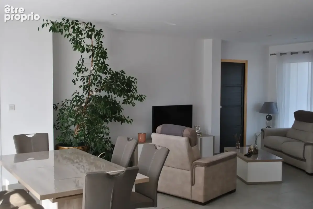 Maison à vendre 7 pièces L'HERBERGEMENT (85) - photo 8