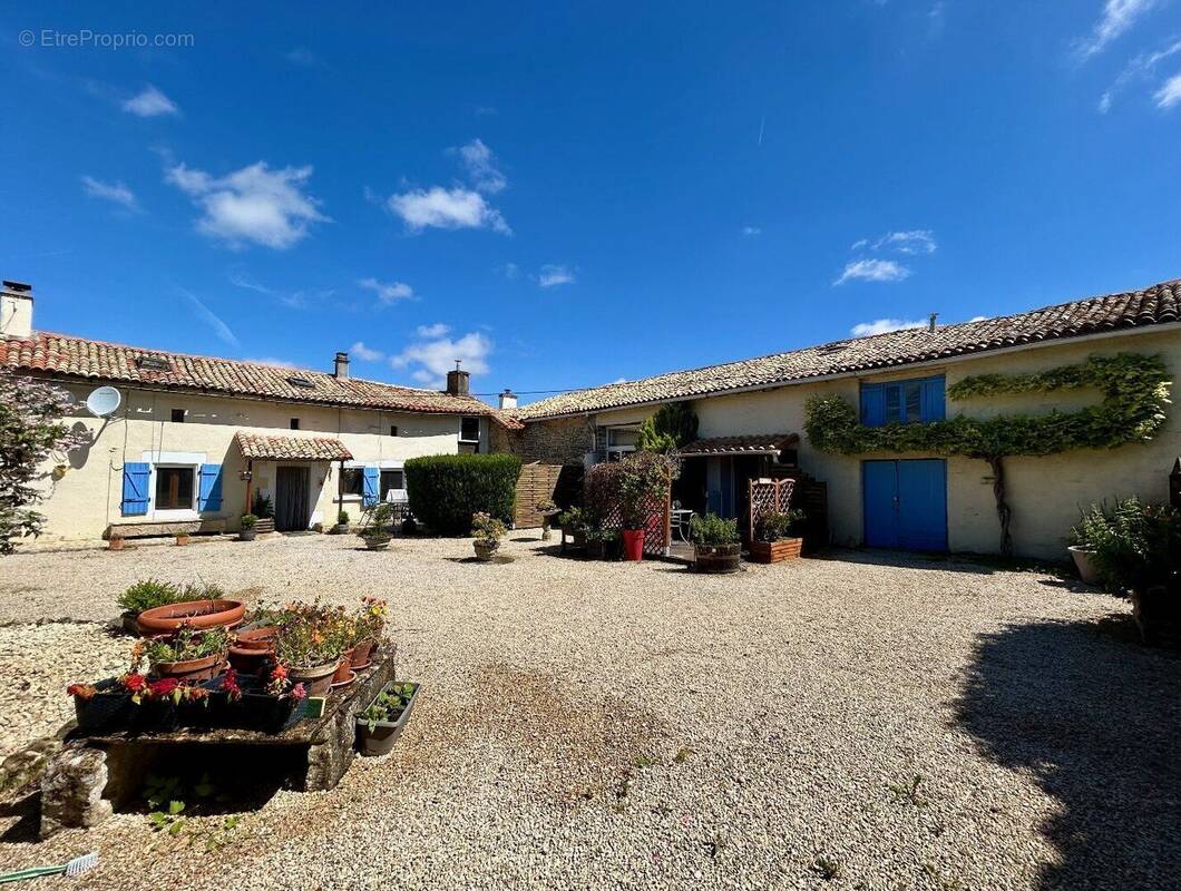 Appartement à MESSE