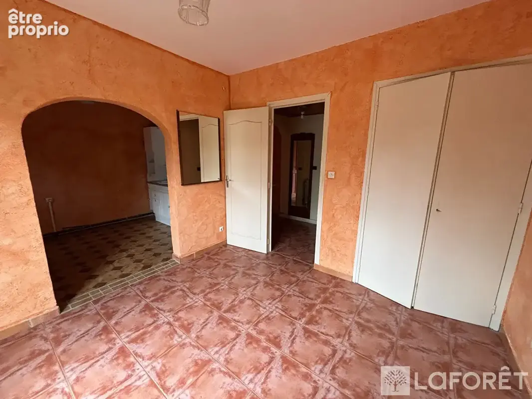 Maison 3 faces de 163 m² avec jardin et garage - photo 11