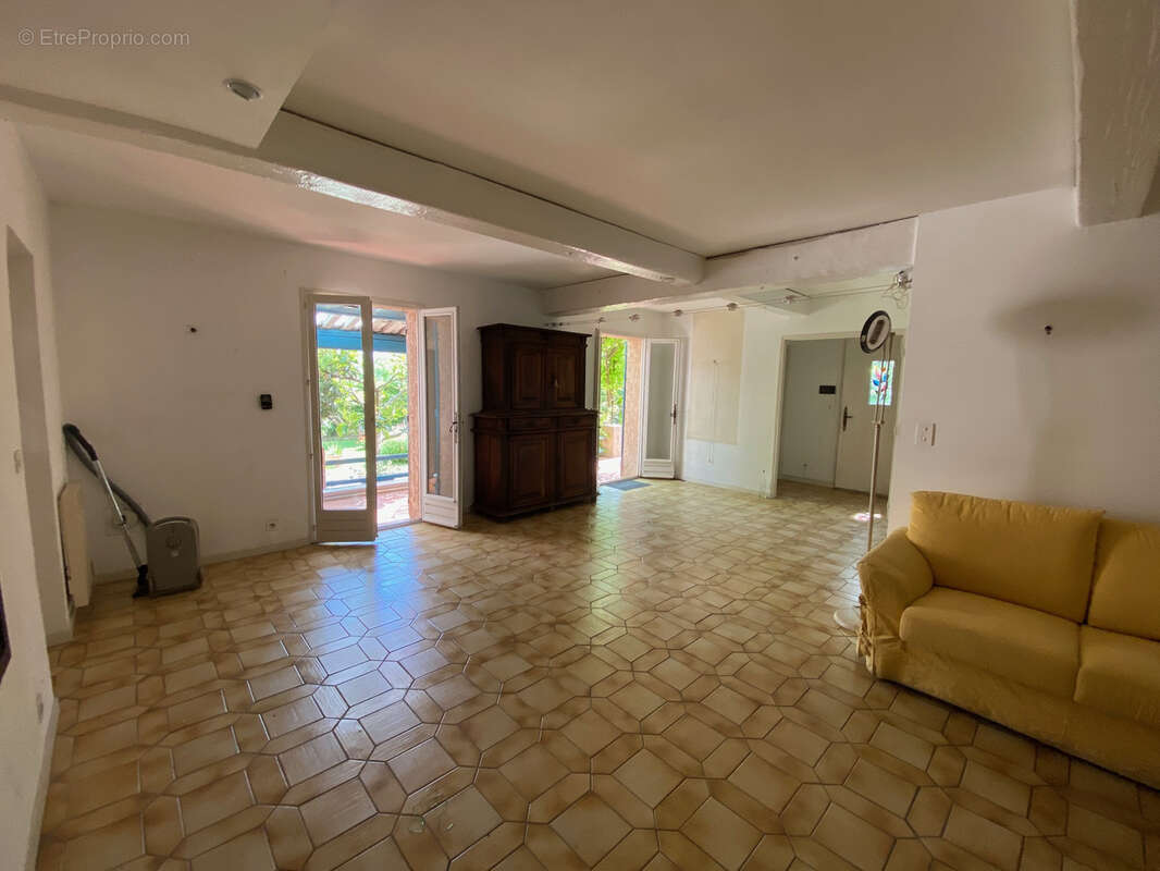 Maison à LORGUES