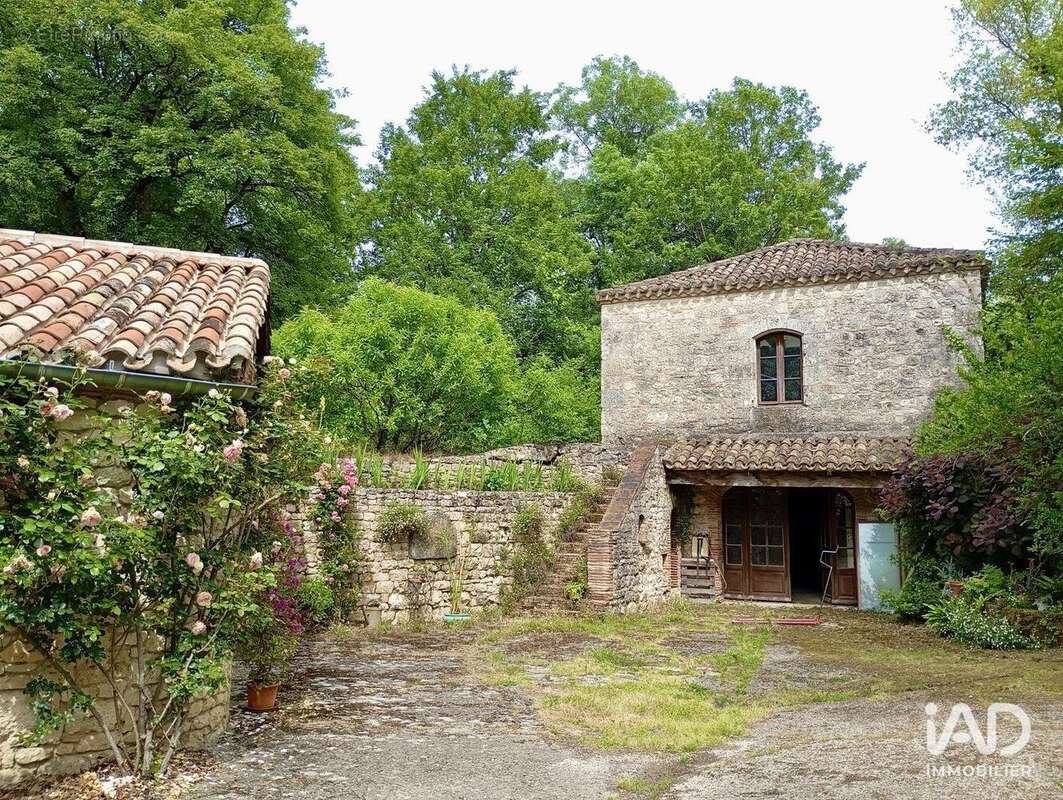 Photo 3 - Maison à SAINT-BEAUZEIL