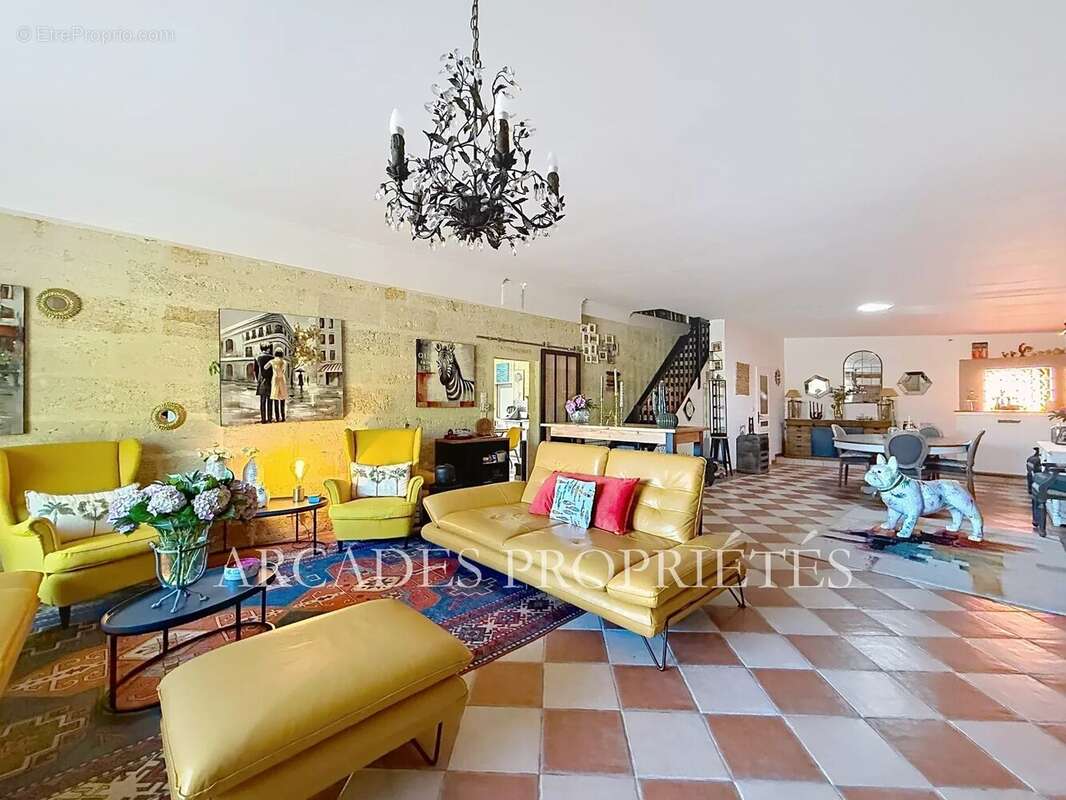 Maison à SABLONS