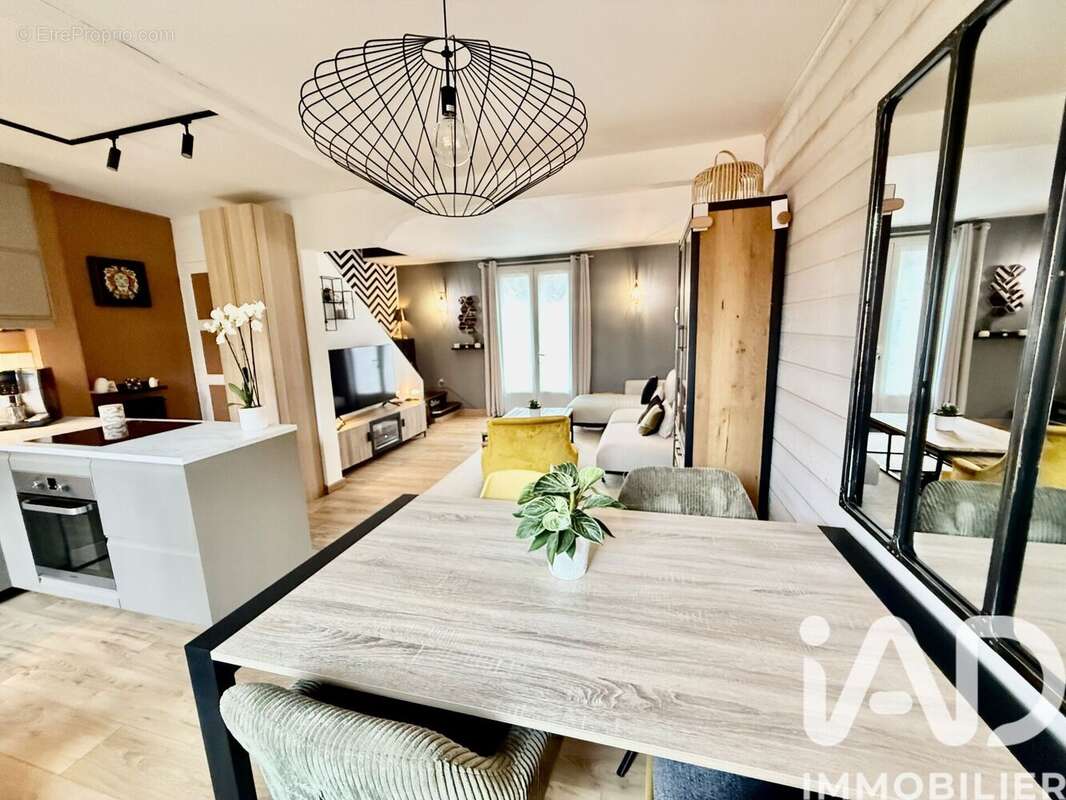 Photo 3 - Maison à POITIERS