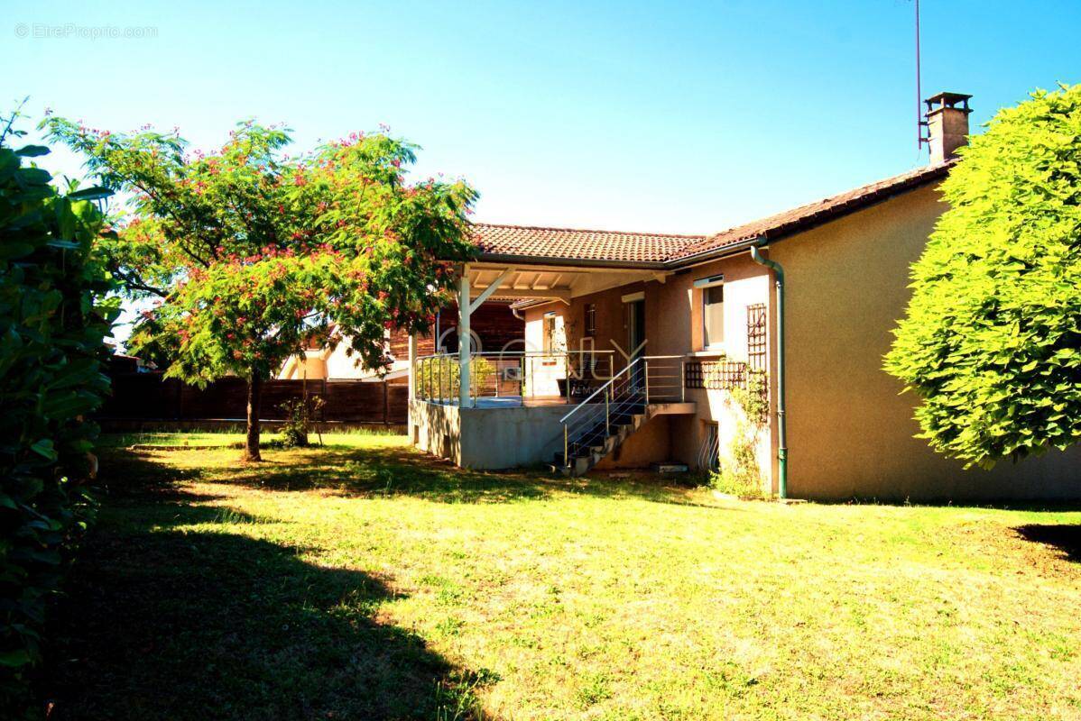 Maison à FRANS