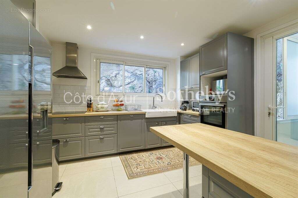 Appartement à VILLEFRANCHE-SUR-MER