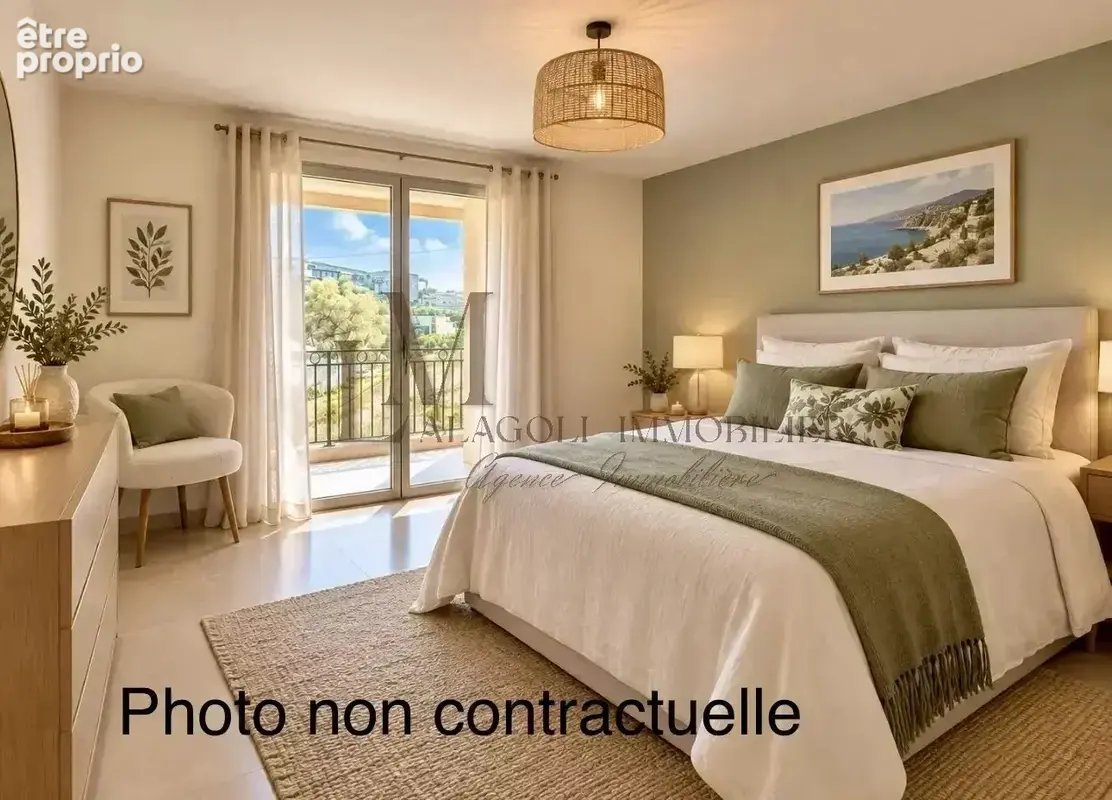 Porto-vecchio – t2 rénové avec vue mer au cœur de la ville. - photo 7